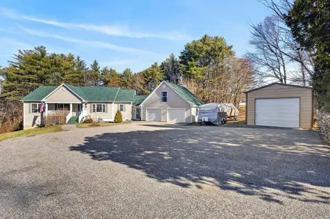 384 Pond Road Lewiston ME 04240