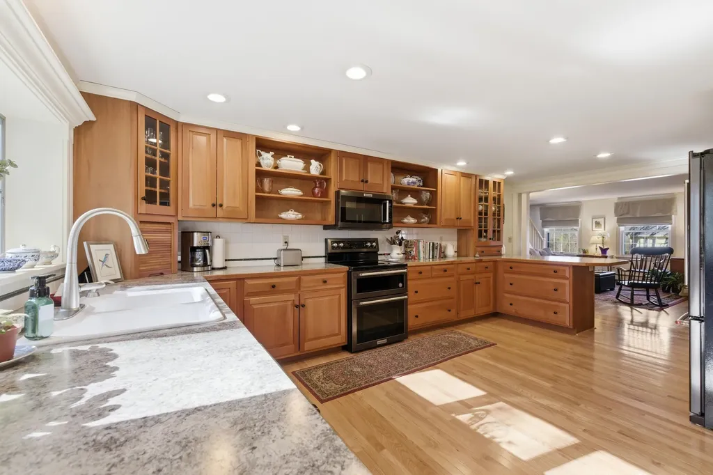 10 Longview Terrace Kennebunk ME 04043