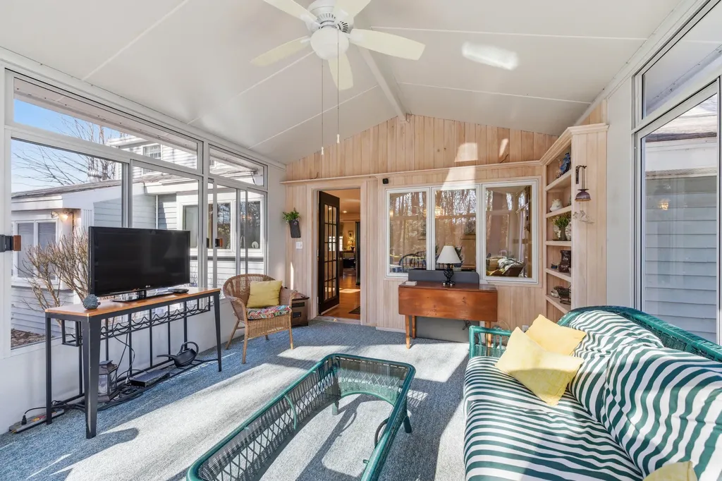 10 Longview Terrace Kennebunk ME 04043