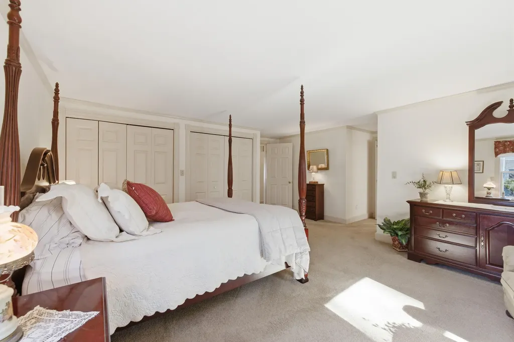 10 Longview Terrace Kennebunk ME 04043