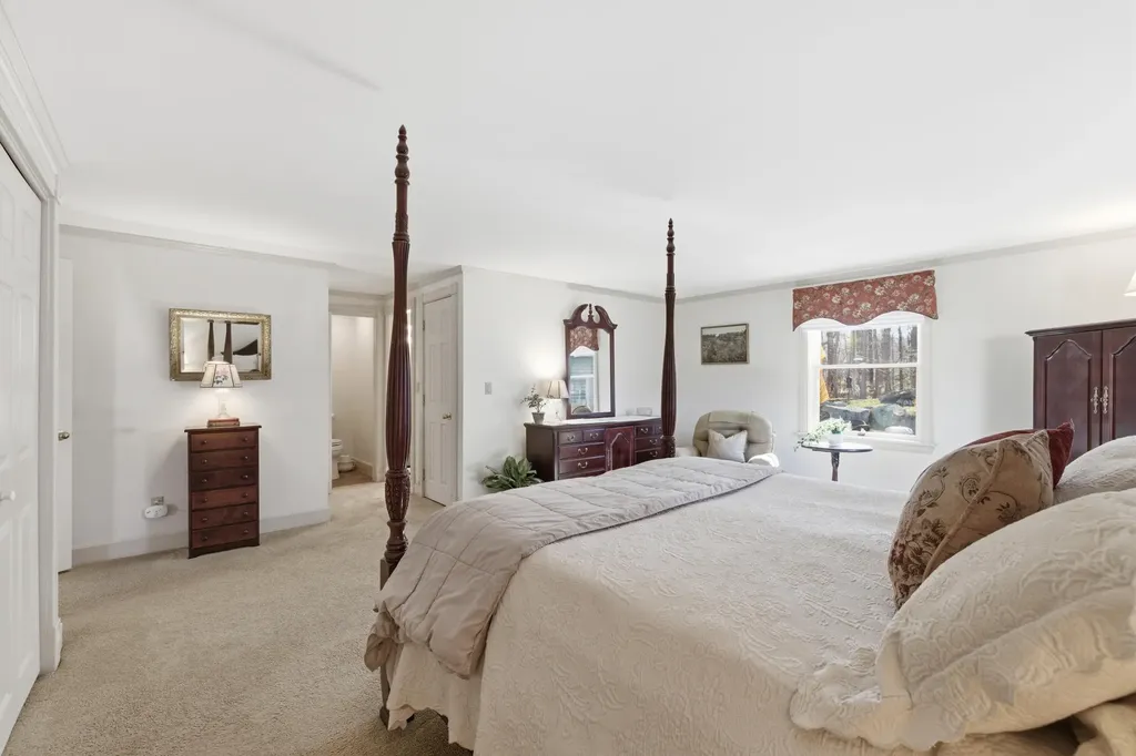10 Longview Terrace Kennebunk ME 04043