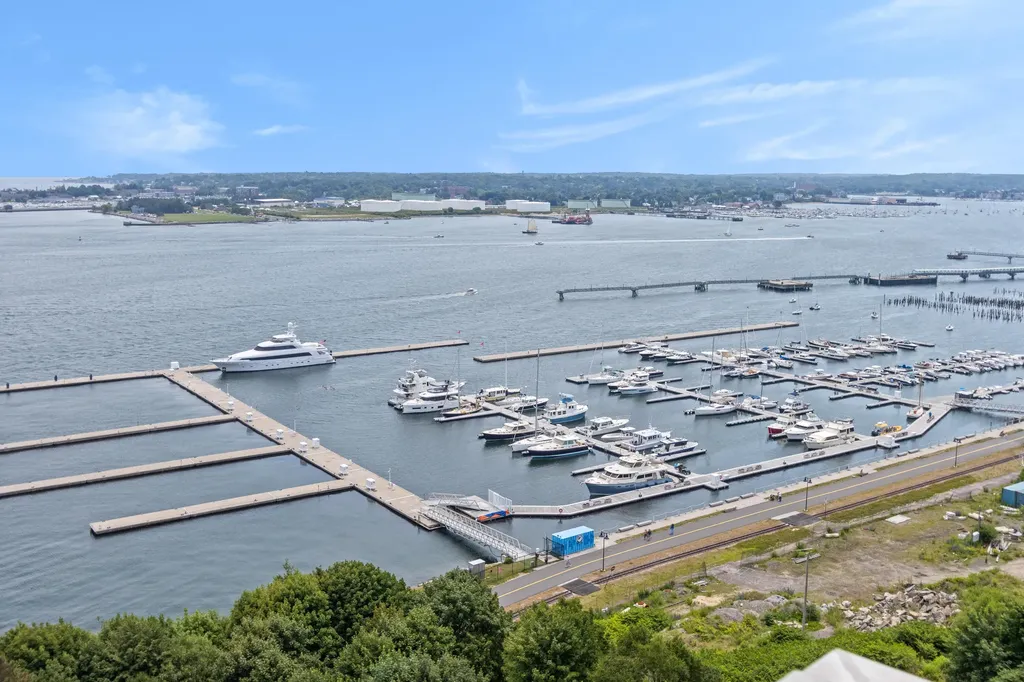 45 Eastern Promenade Portland ME 04101