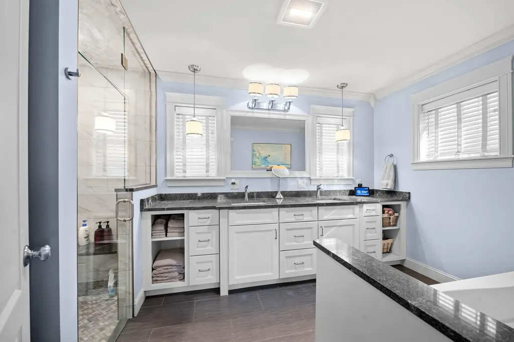 79 Charter Way Auburn ME 04210