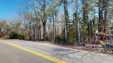 1890 Pownal Road Auburn ME 04210