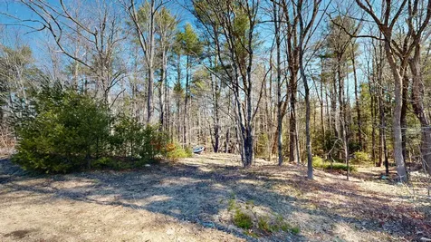 1890 Pownal Road Auburn ME 04210