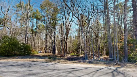 1890 Pownal Road Auburn ME 04210