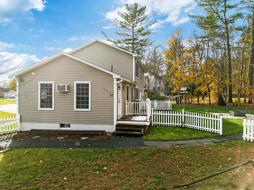 53 Mathews Avenue Waterville ME 04901