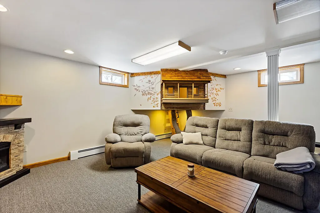 53 Mathews Avenue Waterville ME 04901