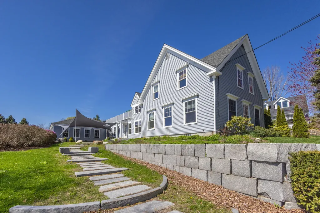 48 Washington Street Camden ME 04843
