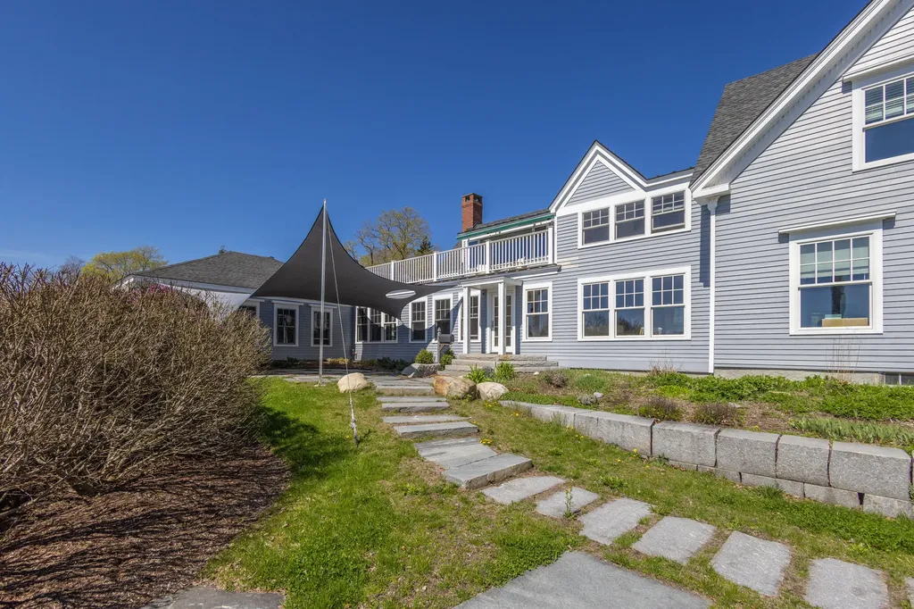 48 Washington Street Camden ME 04843