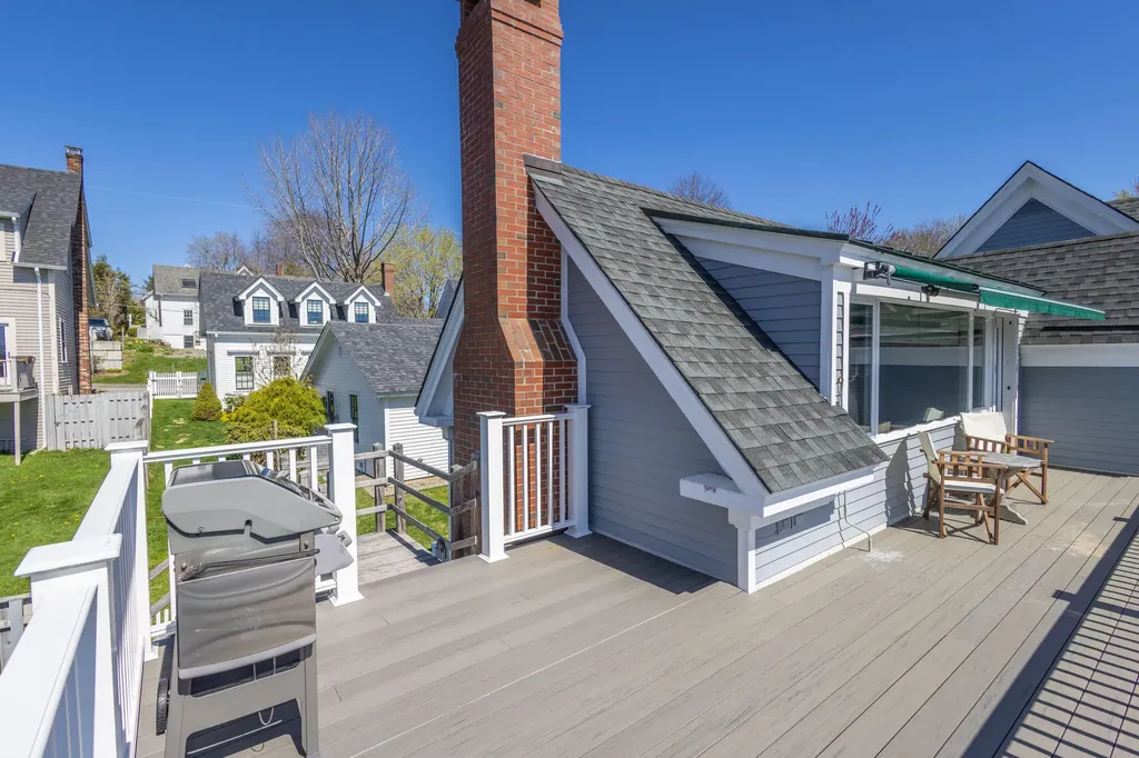 48 Washington Street Camden ME 04843