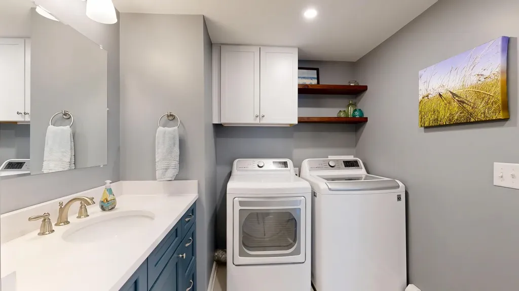 386 East Avenue Lewiston ME 04240
