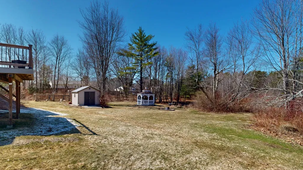 386 East Avenue Lewiston ME 04240