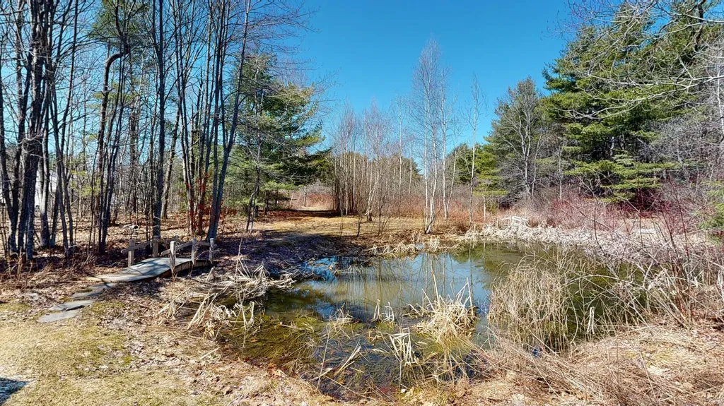 386 East Avenue Lewiston ME 04240