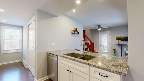 386 East Avenue Lewiston ME 04240