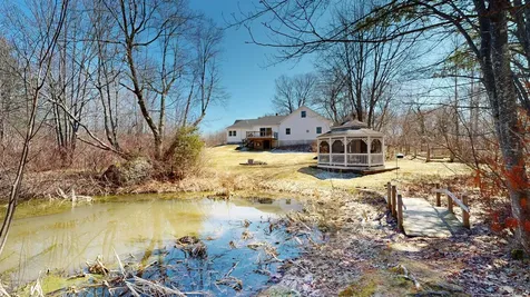 386 East Avenue Lewiston ME 04240