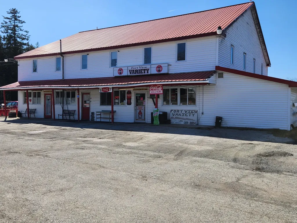87 U.s. Highway 1 Verona Island ME 04416