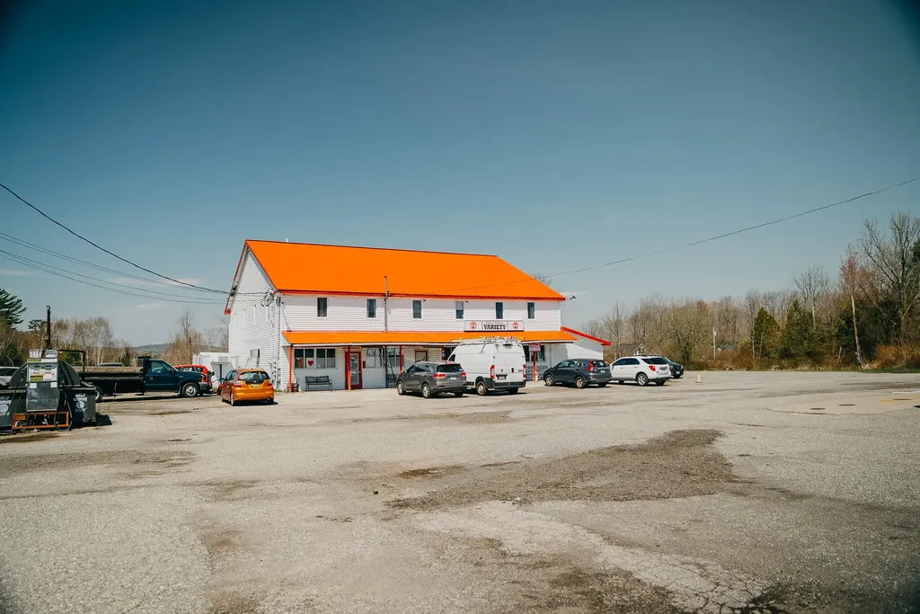 87 U.s. Highway 1 Verona Island ME 04416