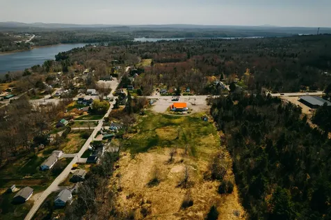 87 U.s. Highway 1 Verona Island ME 04416