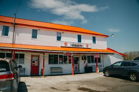 87 U.s. Highway 1 Verona Island ME 04416
