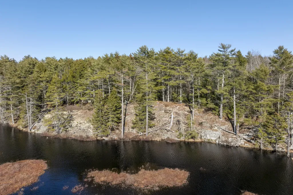 1357 Main Road Westport Island ME 04578