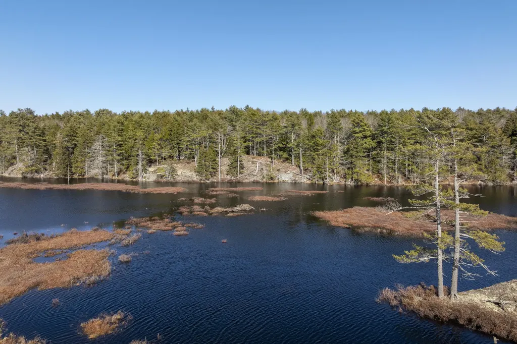 1357 Main Road Westport Island ME 04578