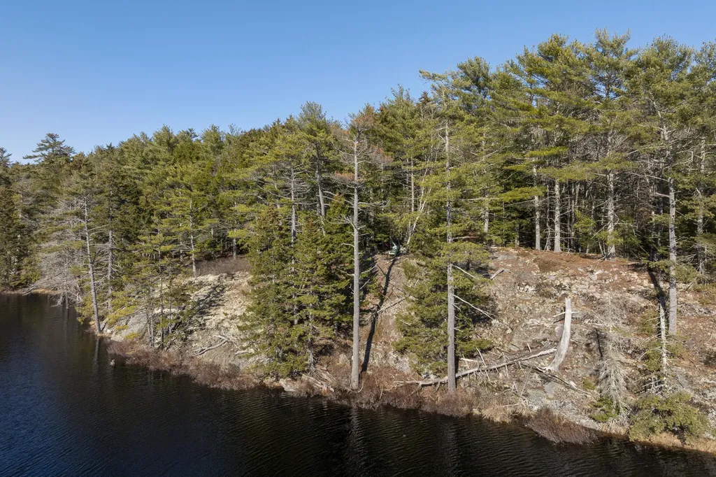 1357 Main Road Westport Island ME 04578