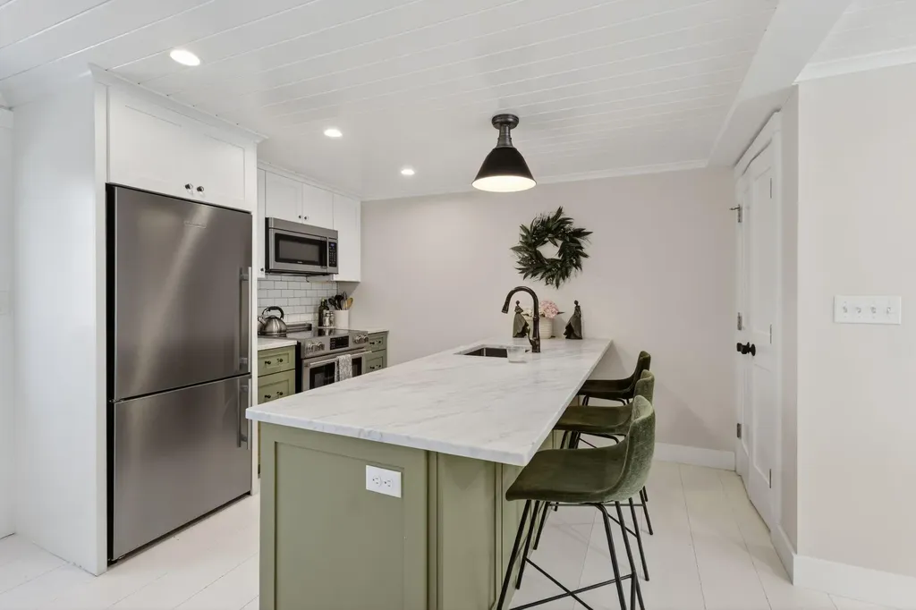 15 Langsford Road Kennebunkport ME 04046