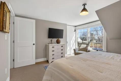 15 Langsford Road Kennebunkport ME 04046