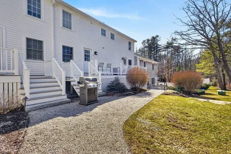 15 Langsford Road Kennebunkport ME 04046