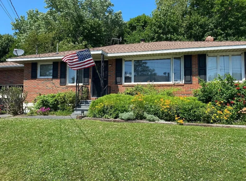 6 Victor Terrace Winslow ME 04901