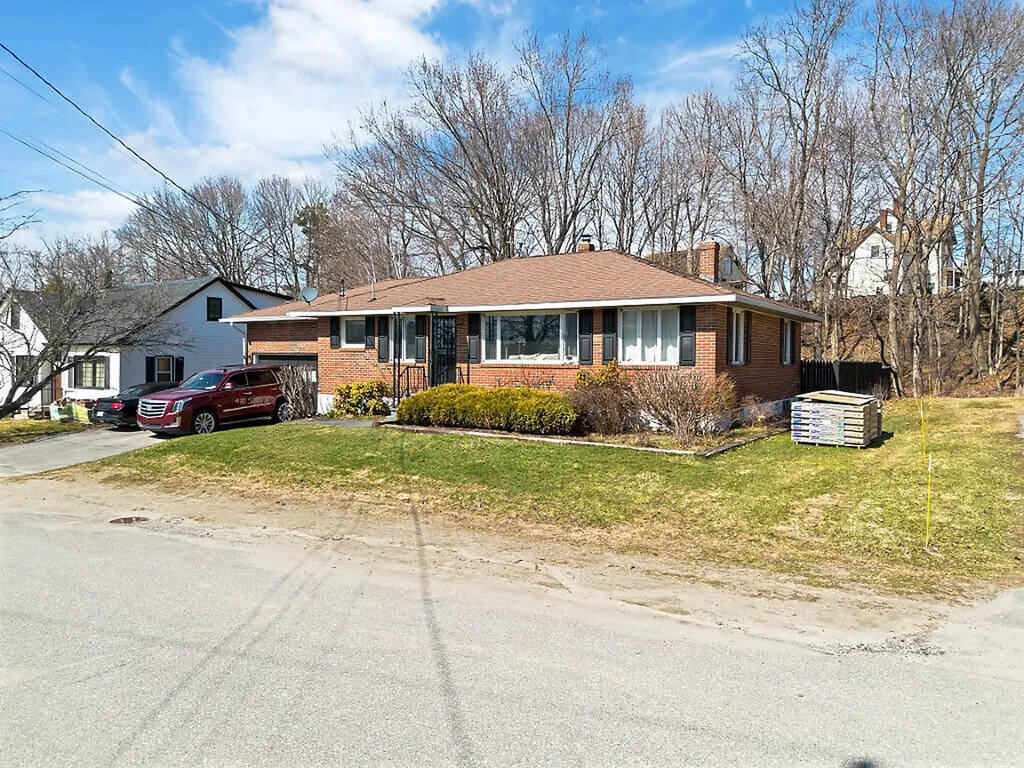 6 Victor Terrace Winslow ME 04901