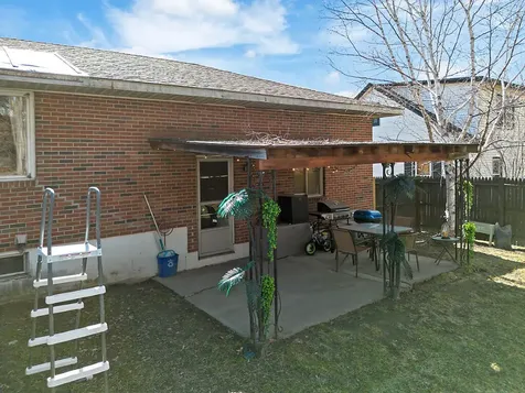6 Victor Terrace Winslow ME 04901