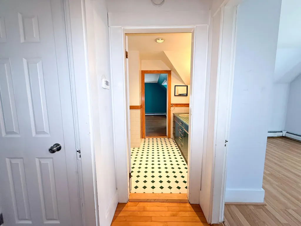 42 Old Farm Hill Auburn ME 04210