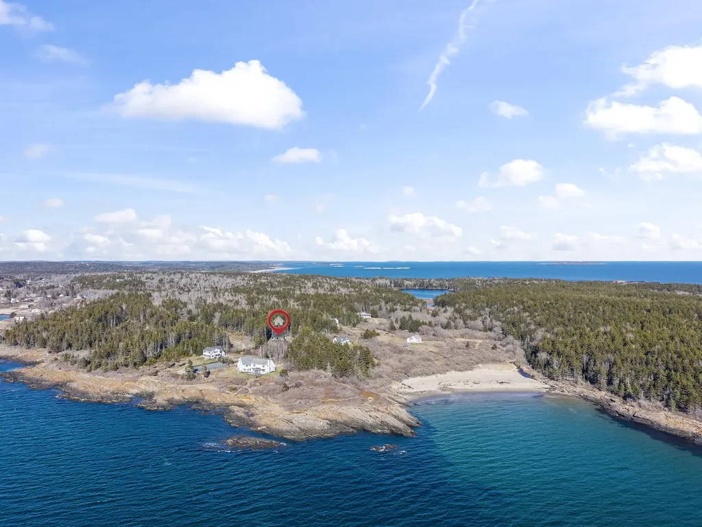 27 Seacrest Circle Phippsburg ME 04562