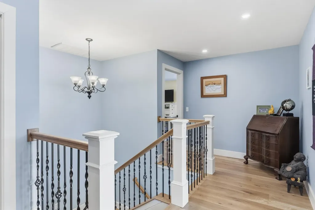 27 Seacrest Circle Phippsburg ME 04562