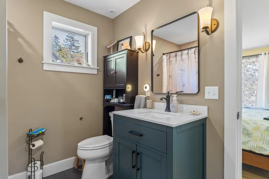 27 Seacrest Circle Phippsburg ME 04562