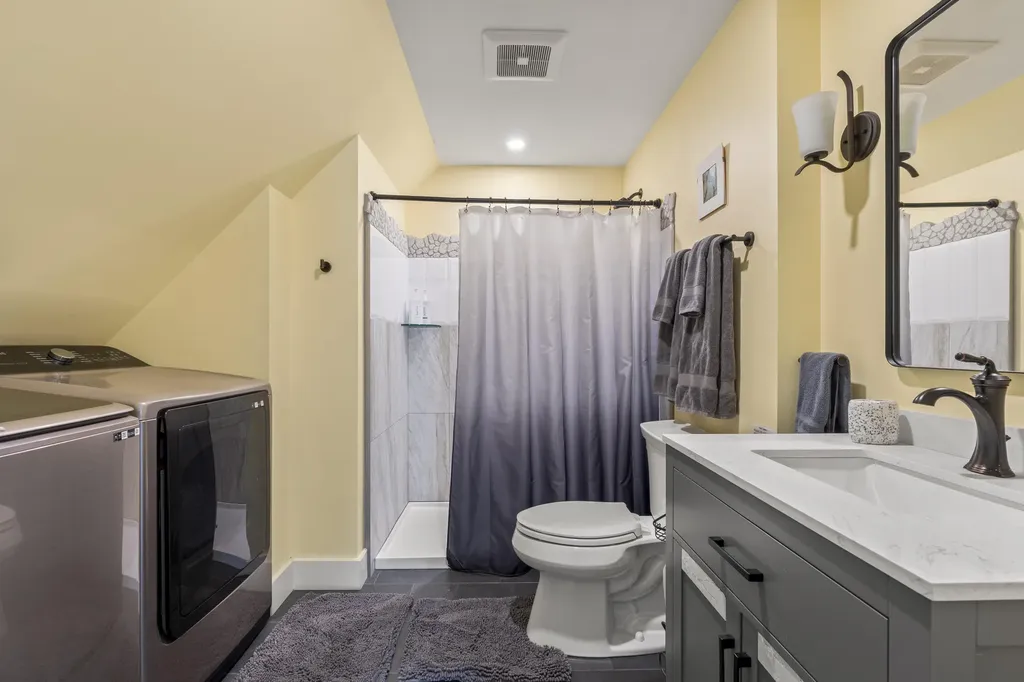 27 Seacrest Circle Phippsburg ME 04562