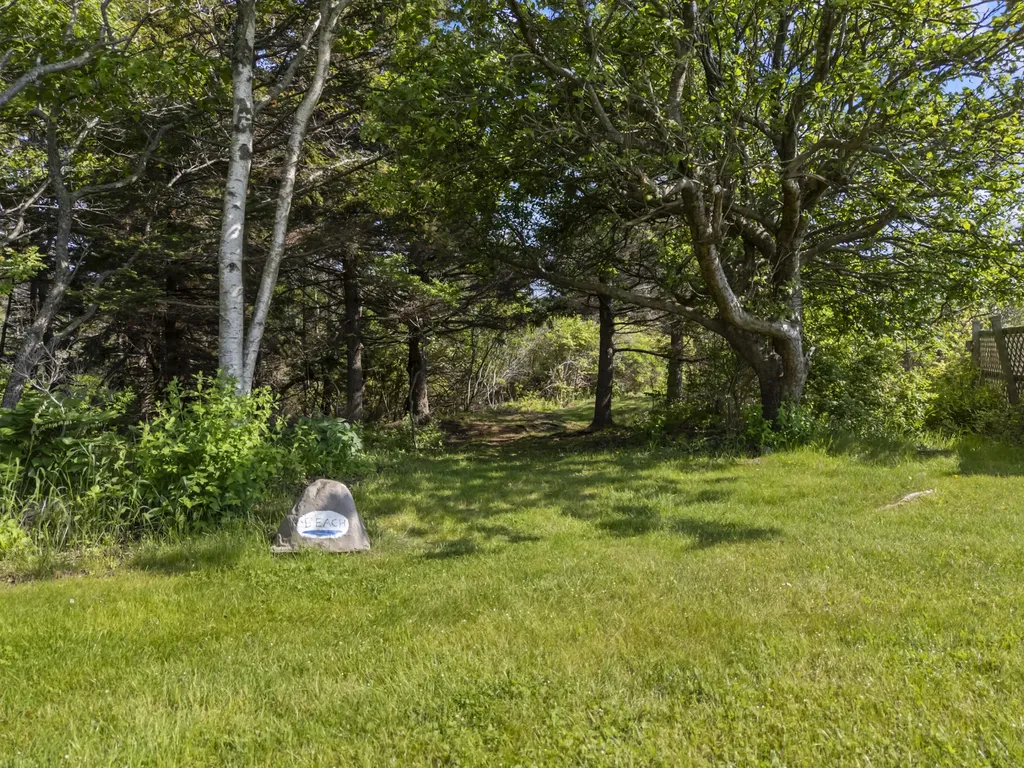 27 Seacrest Circle Phippsburg ME 04562