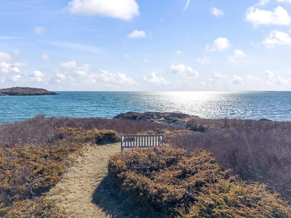 27 Seacrest Circle Phippsburg ME 04562