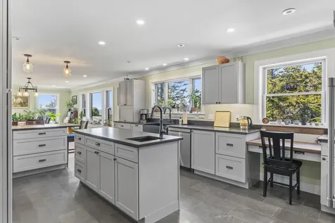 27 Seacrest Circle Phippsburg ME 04562