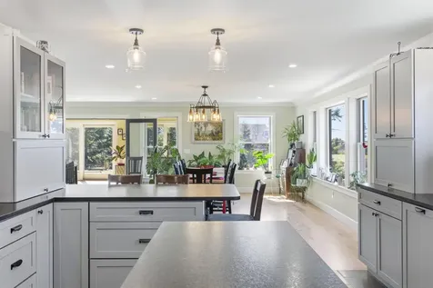27 Seacrest Circle Phippsburg ME 04562