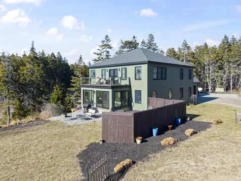27 Seacrest Circle Phippsburg ME 04562