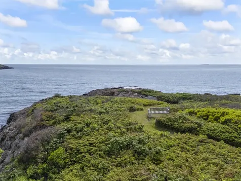 27 Seacrest Circle Phippsburg ME 04562