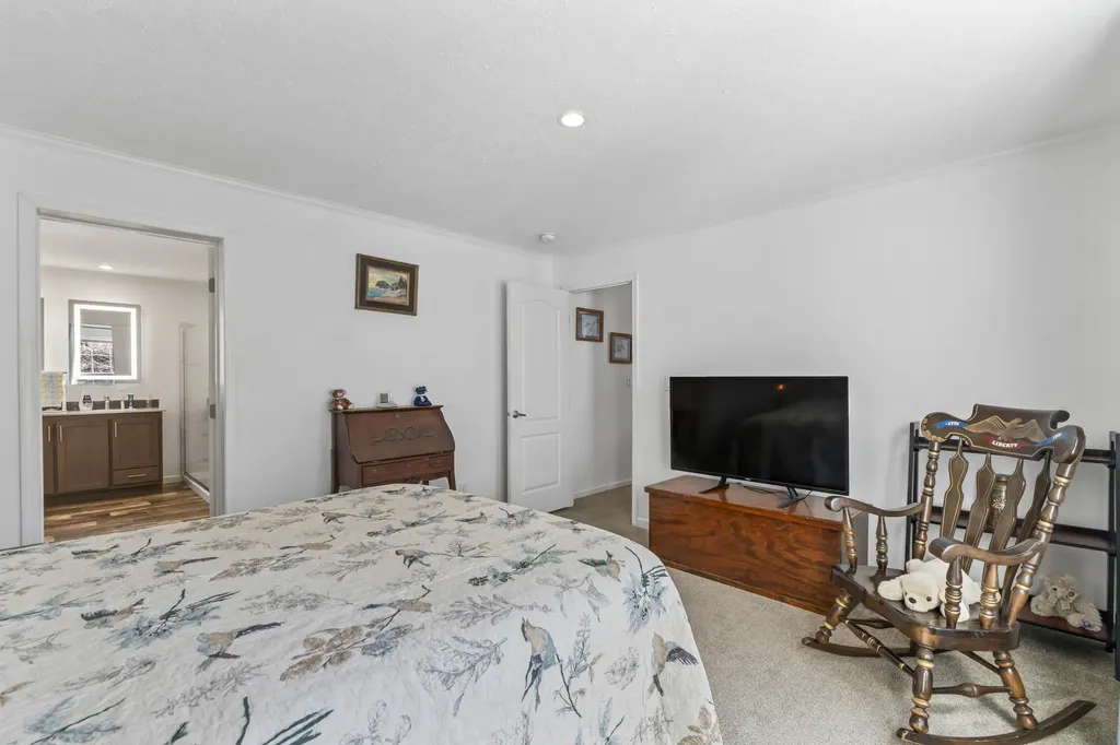 25 Birch Street Winthrop ME 04364