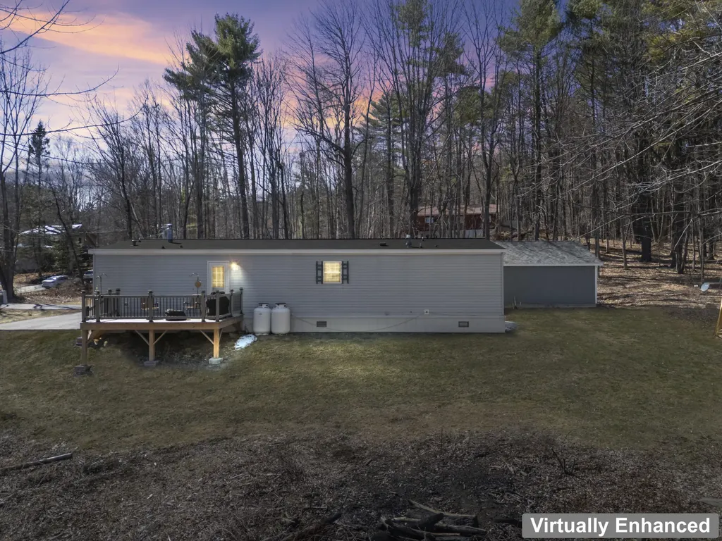 25 Birch Street Winthrop ME 04364