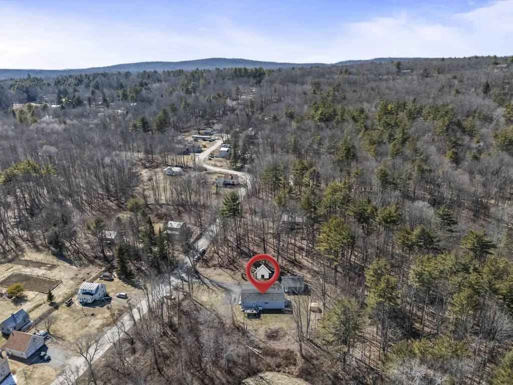 25 Birch Street Winthrop ME 04364