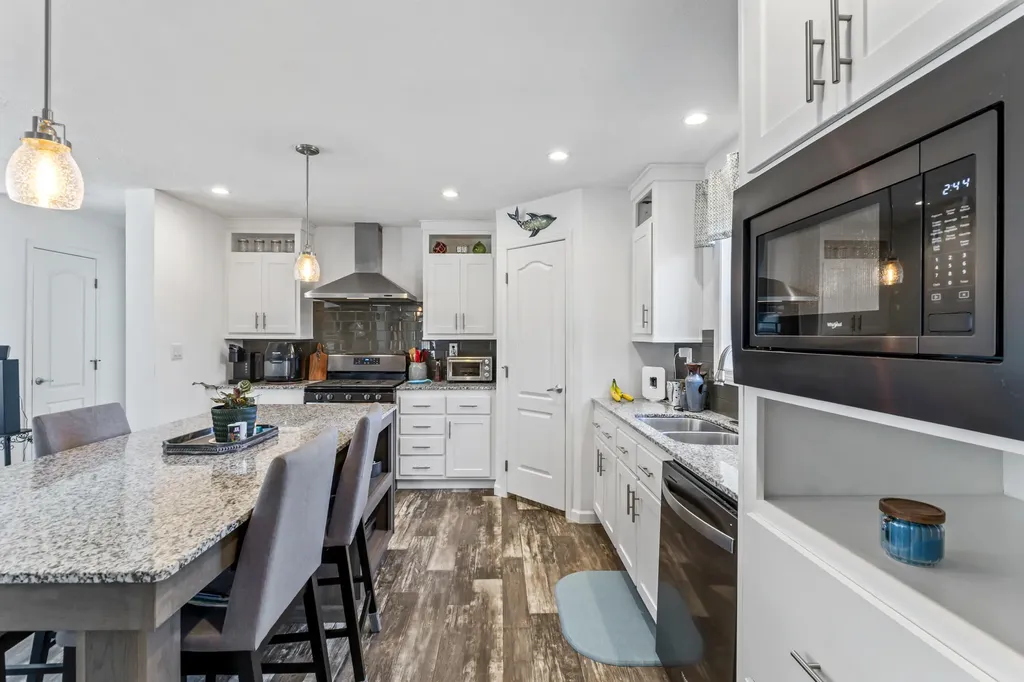 25 Birch Street Winthrop ME 04364