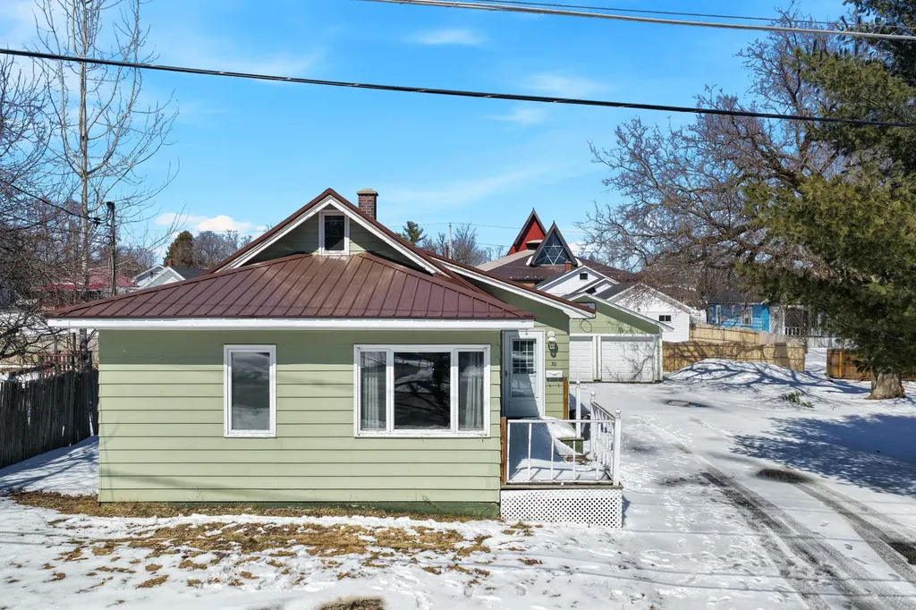 30 Washington Street Caribou ME 04736
