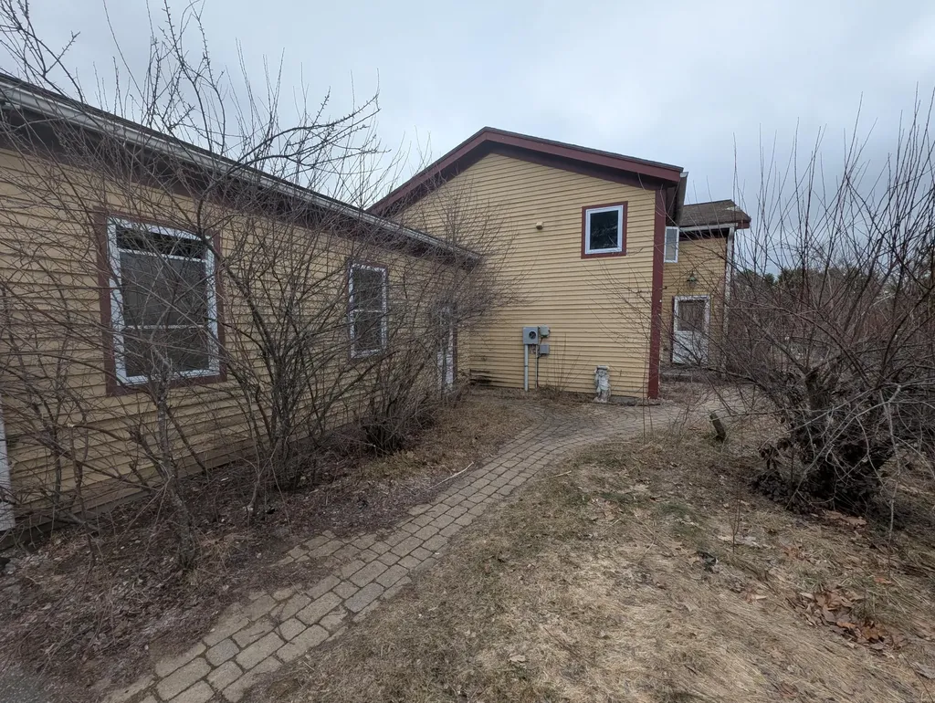 128 Pinewoods Road Lewiston ME 04240